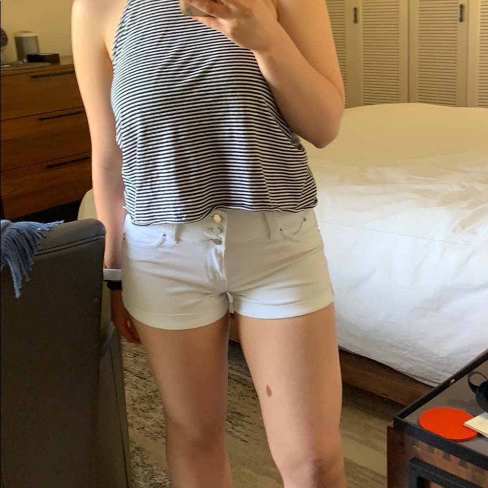 Fashion nova white high waisted shorts! Size 26